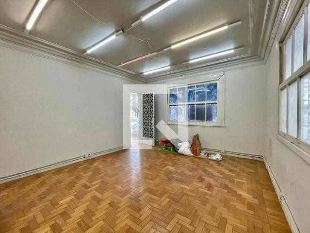 Casa / Sobrado para Locação em Belo Horizonte/MG Barro Preto 6 Quartos