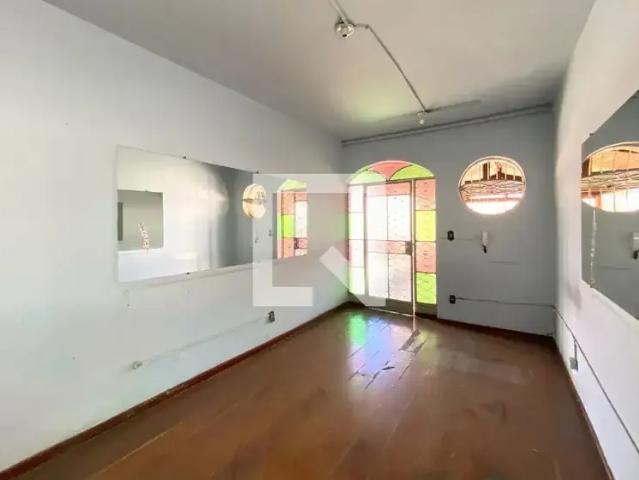 Casa / Sobrado para Locação em Belo Horizonte/MG Barroca 2 Quartos