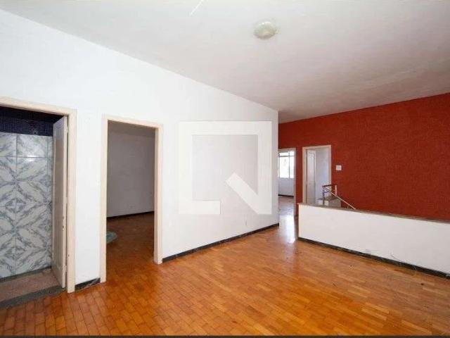 Casa / Sobrado para Locação em Belo Horizonte/MG Barroca 3 Quartos