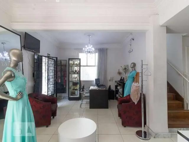 Casa / Sobrado para Locação em Belo Horizonte/MG Barroca 4 Quartos