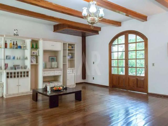 Casa / Sobrado para Locação em Belo Horizonte/MG Belvedere 4 Quartos