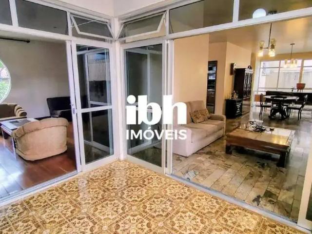 Casa / Sobrado para Locação em Belo Horizonte/MG Belvedere 6 Quartos