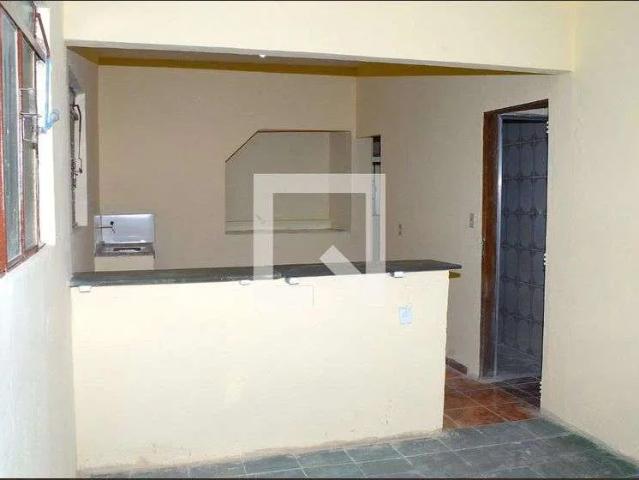 Casa / Sobrado para Locação em Belo Horizonte/MG Belmonte 2 Quartos