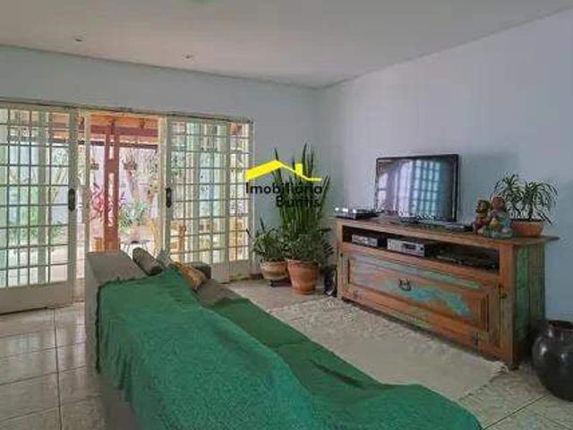 Casa / Sobrado para Locação em Belo Horizonte/MG Buritis 4 Quartos