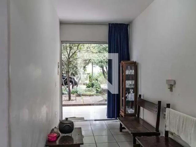 Casa / Sobrado para Locação em Belo Horizonte/MG Camargos 2 Quartos