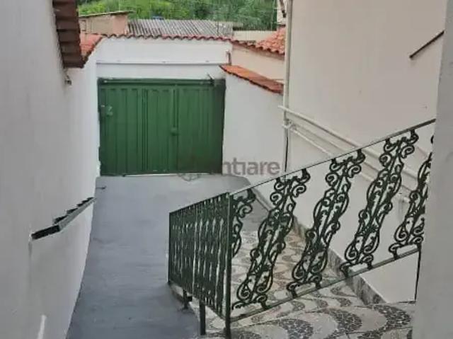 Casa / Sobrado para Locação em Belo Horizonte/MG Cachoeirinha 4 Quartos