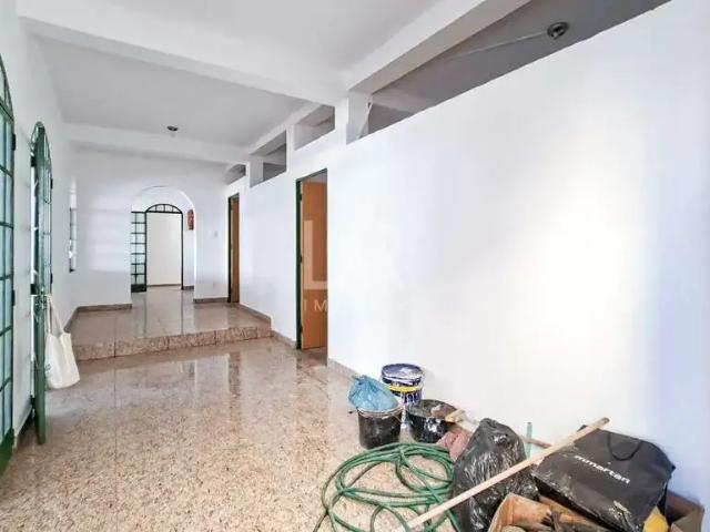 Casa / Sobrado para Locação em Belo Horizonte/MG Cachoeirinha 4 Quartos