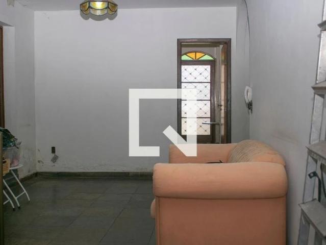 Casa / Sobrado para Locação em Belo Horizonte/MG Cachoeirinha 4 Quartos