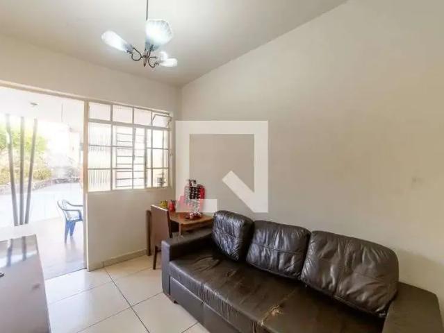 Casa / Sobrado para Locação em Belo Horizonte/MG Cachoeirinha 5 Quartos