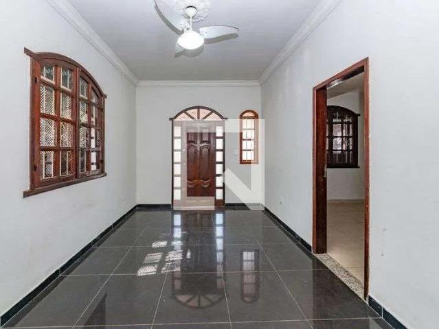 Casa / Sobrado para Locação em Belo Horizonte/MG Caiçaras 3 Quartos