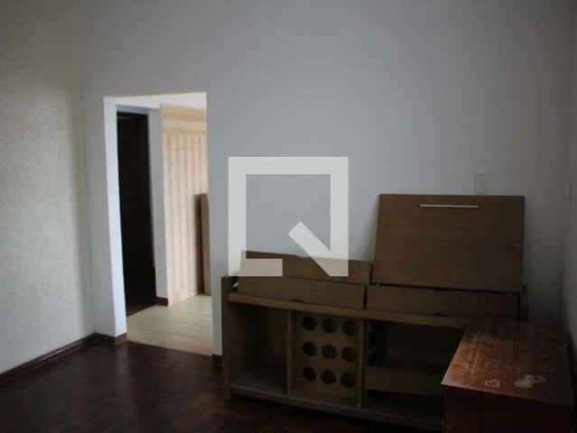 Casa / Sobrado para Locação em Belo Horizonte/MG Califórnia 5 Quartos