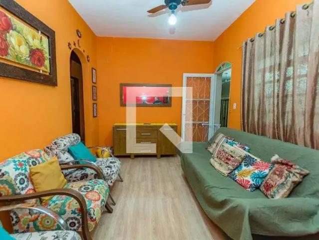Casa / Sobrado para Locação em Belo Horizonte/MG Califórnia 5 Quartos