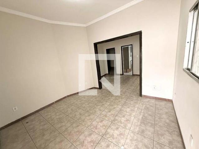 Casa / Sobrado para Locação em Belo Horizonte/MG Carlos Prates 3 Quartos