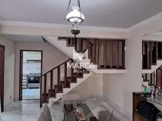 Casa / Sobrado para Locação em Belo Horizonte/MG Castelo 3 Quartos