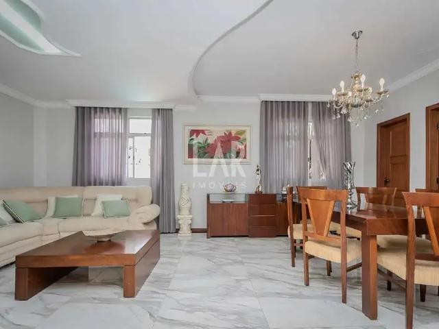 Casa / Sobrado para Locação em Belo Horizonte/MG Castelo 4 Quartos