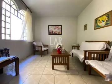 Casa / Sobrado para Locação em Belo Horizonte/MG Castelo 5 Quartos