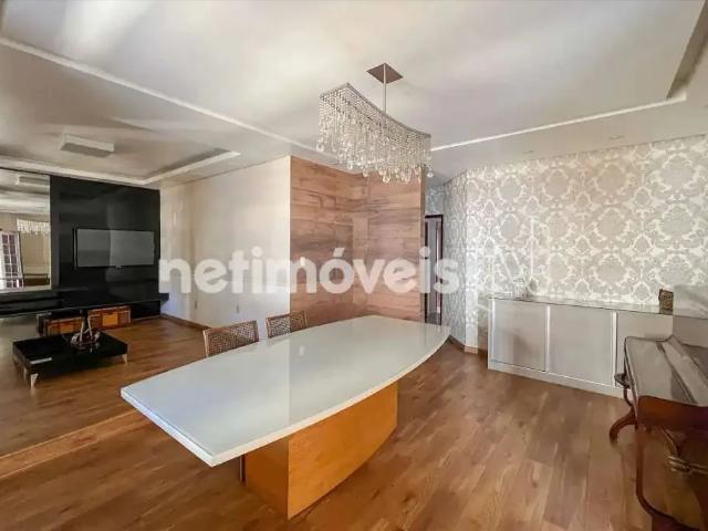 Casa / Sobrado para Locação em Belo Horizonte/MG Castelo 5 Quartos