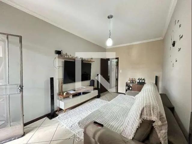 Casa / Sobrado para Locação em Belo Horizonte/MG Céu Azul 3 Quartos