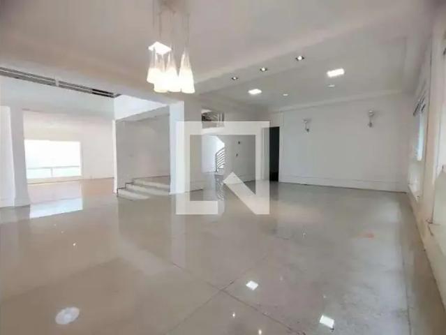 Casa / Sobrado para Locação em Belo Horizonte/MG Cidade Nova 3 Quartos
