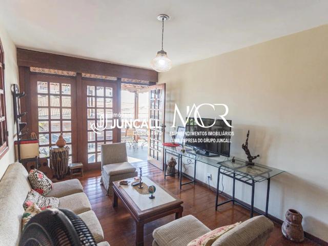 Casa / Sobrado para Locação em Belo Horizonte/MG Concórdia 8 Quartos