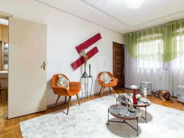 Casa / Sobrado para Locação em Belo Horizonte/MG Colégio Batista 4 Quartos