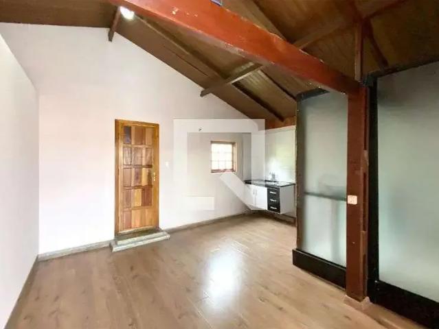 Casa / Sobrado para Locação em Belo Horizonte/MG Dom Cabral 3 Quartos