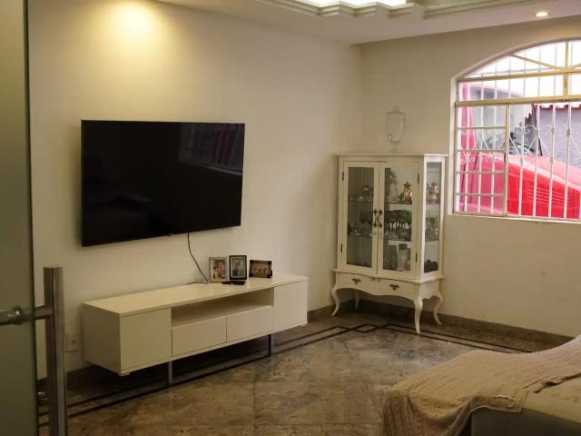 Casa / Sobrado para Locação em Belo Horizonte/MG Dona Clara 3 Quartos