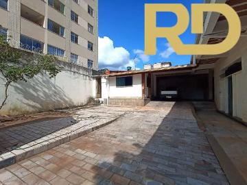 Casa / Sobrado para Locação em Belo Horizonte/MG Esplanada 3 Quartos