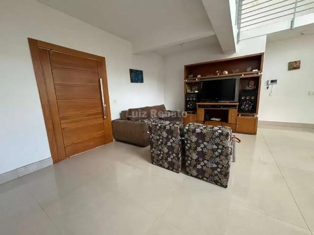 Casa / Sobrado para Locação em Belo Horizonte/MG Estoril 4 Quartos