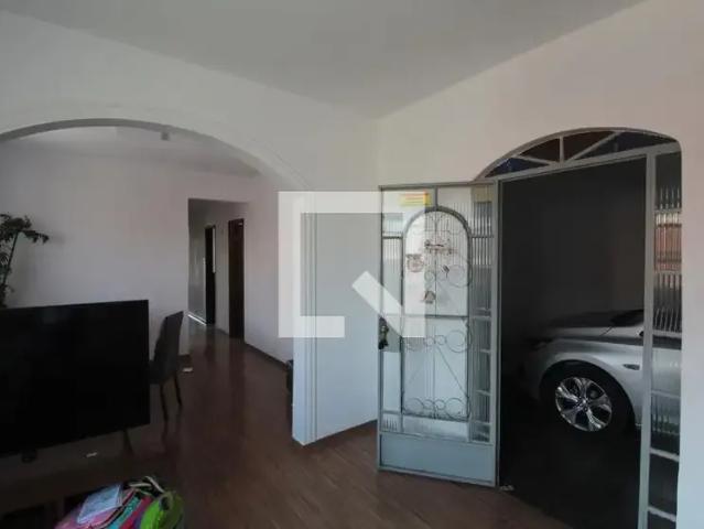 Casa / Sobrado para Locação em Belo Horizonte/MG Europa 3 Quartos