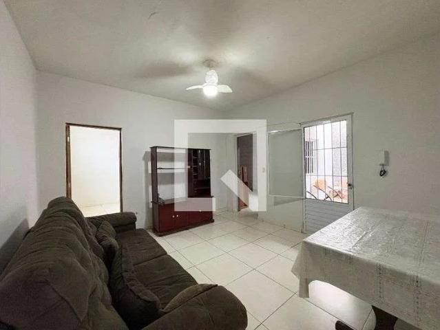 Casa / Sobrado para Locação em Belo Horizonte/MG Europa 2 Quartos