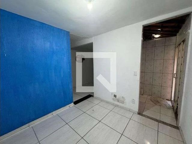 Casa / Sobrado para Locação em Belo Horizonte/MG Floramar 2 Quartos