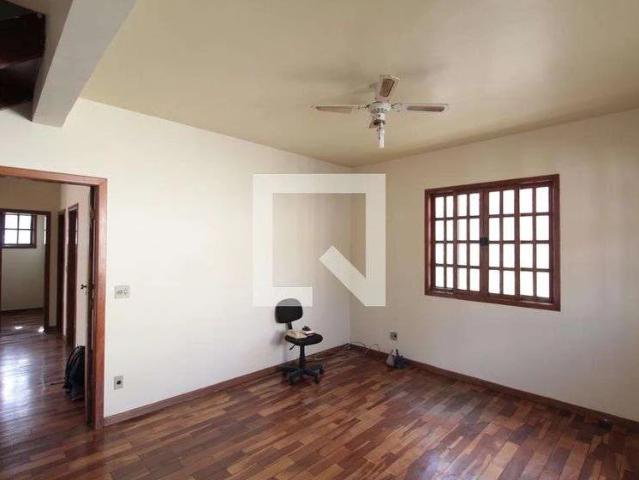 Casa / Sobrado para Locação em Belo Horizonte/MG Floramar 2 Quartos