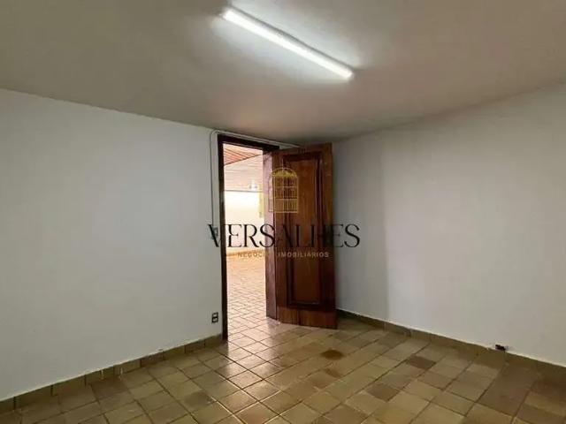Casa / Sobrado para Locação em Belo Horizonte/MG Floresta 8 Quartos