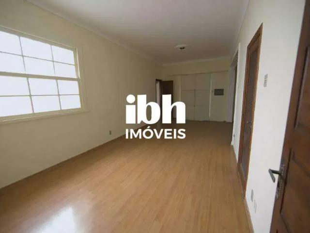 Casa / Sobrado para Locação em Belo Horizonte/MG Funcionários 5 Quartos