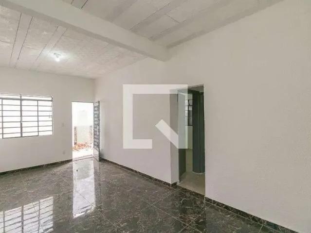 Casa / Sobrado para Locação em Belo Horizonte/MG Glória 3 Quartos