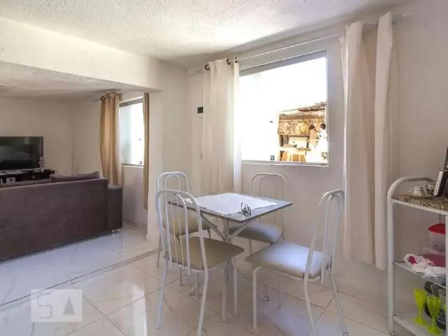 Casa / Sobrado para Locação em Belo Horizonte/MG Glória 4 Quartos