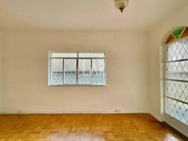 Casa / Sobrado para Locação em Belo Horizonte/MG Graça 3 Quartos
