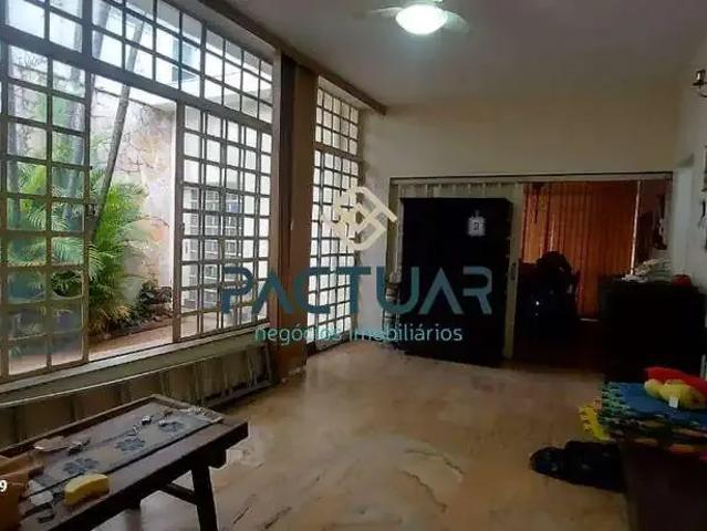 Casa / Sobrado para Locação em Belo Horizonte/MG Gutierrez 3 Quartos