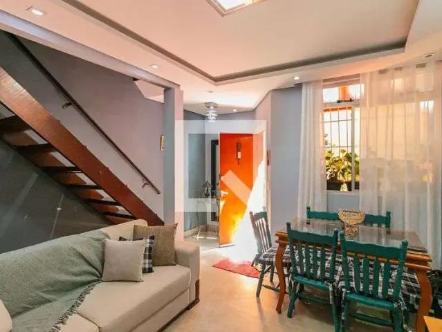 Casa / Sobrado para Locação em Belo Horizonte/MG Havaí 2 Quartos