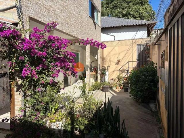 Casa / Sobrado para Locação em Belo Horizonte/MG Horto Florestal 3 Quartos