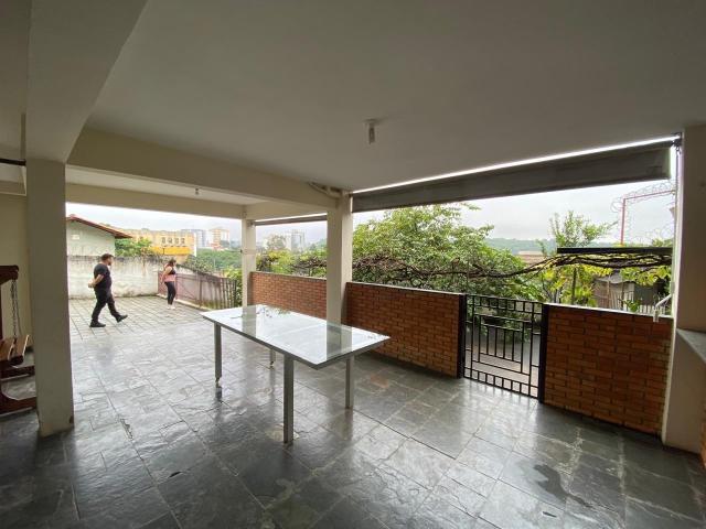 Casa / Sobrado para Locação em Belo Horizonte/MG Indaiá 4 Quartos