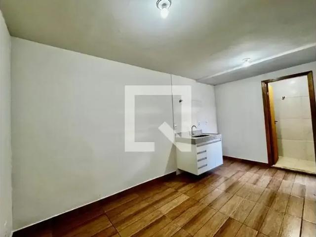 Casa / Sobrado para Locação em Belo Horizonte/MG Ipiranga 1 Quartos