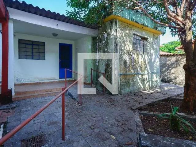 Casa / Sobrado para Locação em Belo Horizonte/MG Itapoã 3 Quartos