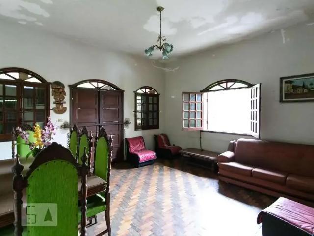 Casa / Sobrado para Locação em Belo Horizonte/MG Jaqueline 3 Quartos
