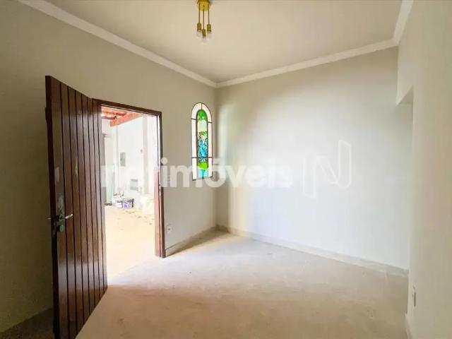 Casa / Sobrado para Locação em Belo Horizonte/MG Jaraguá 2 Quartos