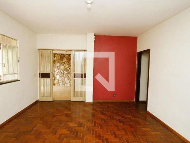 Casa / Sobrado para Locação em Belo Horizonte/MG Jardim América 5 Quartos