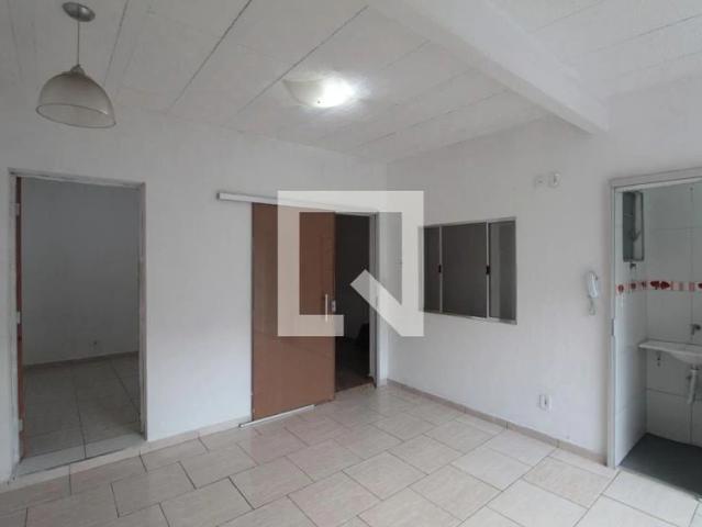 Casa / Sobrado para Locação em Belo Horizonte/MG Jardim Guanabara 1 Quartos