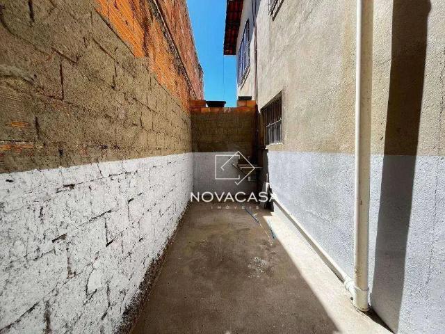 Casa / Sobrado para Locação em Belo Horizonte/MG Jardim Guanabara 2 Quartos