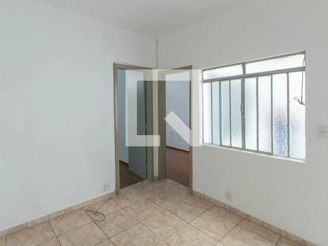 Casa / Sobrado para Locação em Belo Horizonte/MG Jardim São José 2 Quartos
